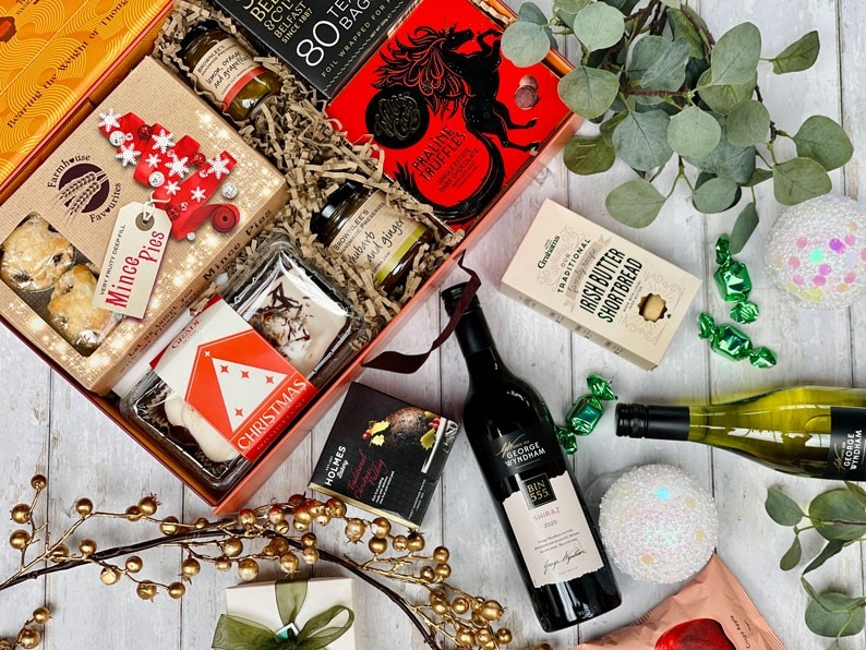 Christmas Traditional Celebration Duo Hamper Presented