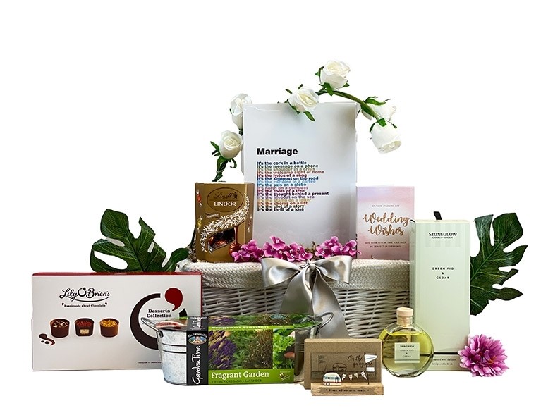 You're Engaged Gift Hamper Contents