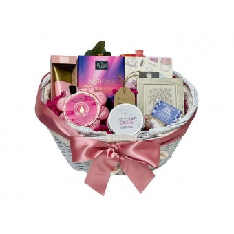 Pretty Woman Gift Basket